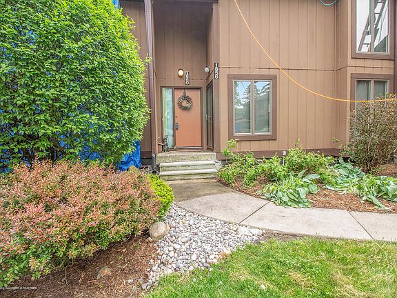 2nd image of 1860 Burrwood Cir