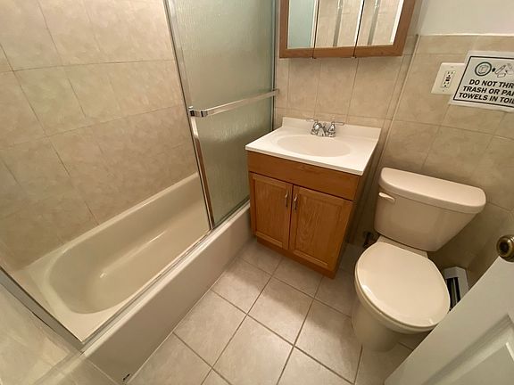 3rd image of 3141 44th St APT 2A