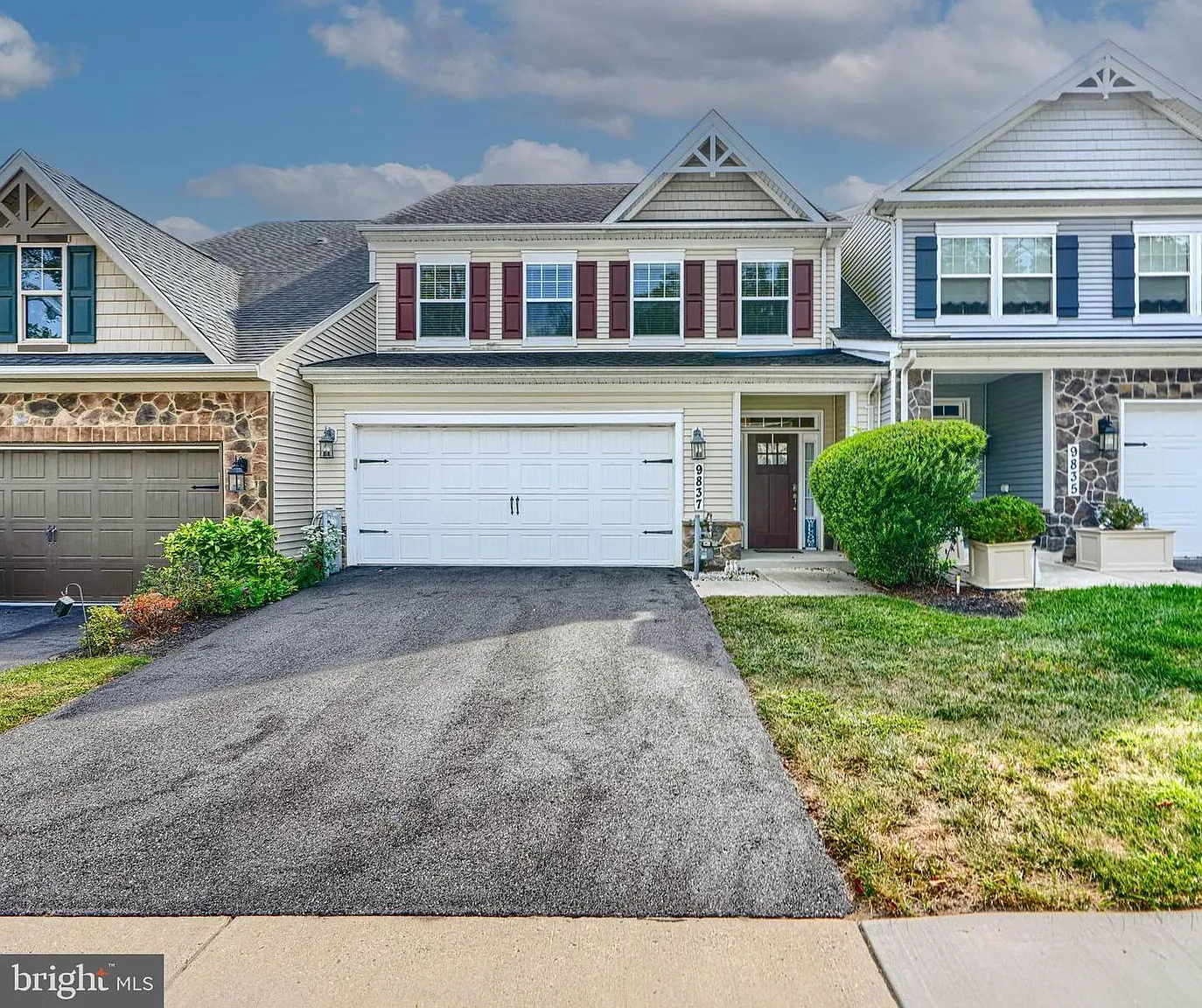 9837 Wilderness Ln photo 1
