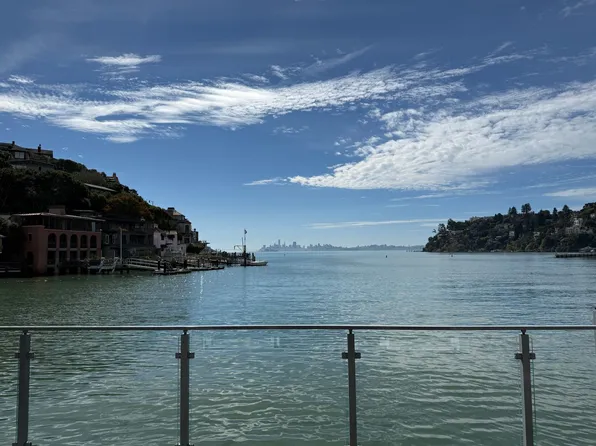 16 Beach Rd #20, Belvedere Tiburon, CA 94920