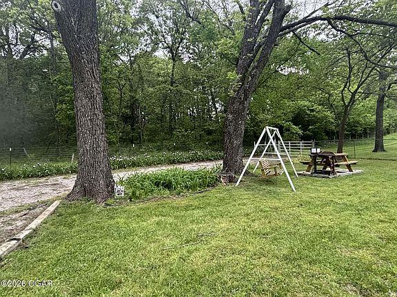 5th image of 336 Wills Ln