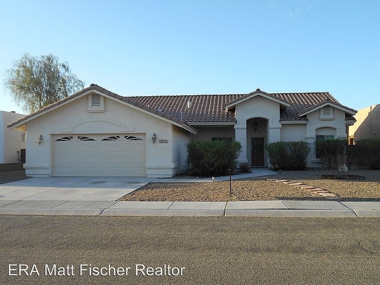 1st image of 10764 E 39th Ln