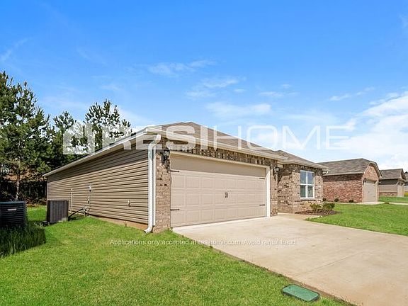 4th image of 370 Americana Dr