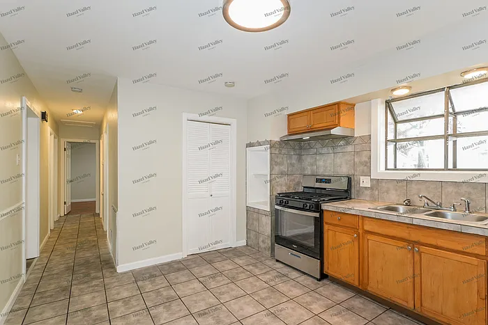 1600 Kay Dr — Photo 6