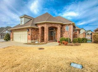 4819 Willowridge Way, Lowell, AR 72745