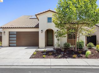 4352 Vanguard Dr, Modesto, CA 95356