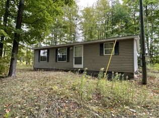 17700 Pleasant Valley Rd, Atlanta, MI 49709