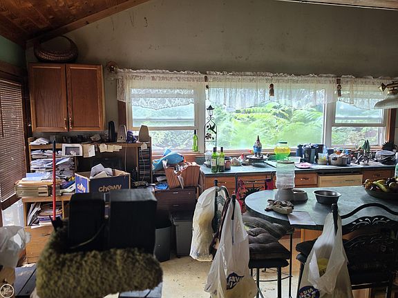 4th image of 21801 Midway Ave