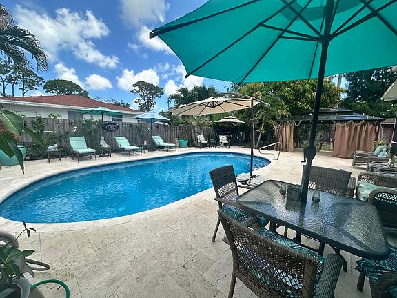4th image of 800 Ivory Lane
