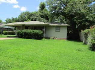 2233 Cedar St, Paris, TX 75460
