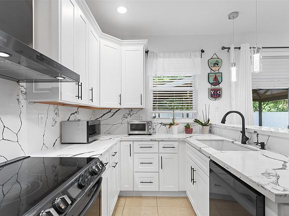 5th image of 6633 Hidden Cove Drive #5-7