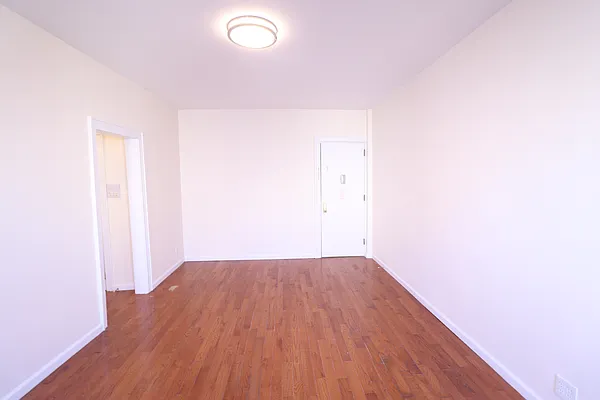 Rented by A&E Real Estate Management | media 2