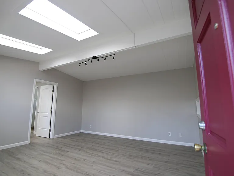 3271 Alma St — Photo 30