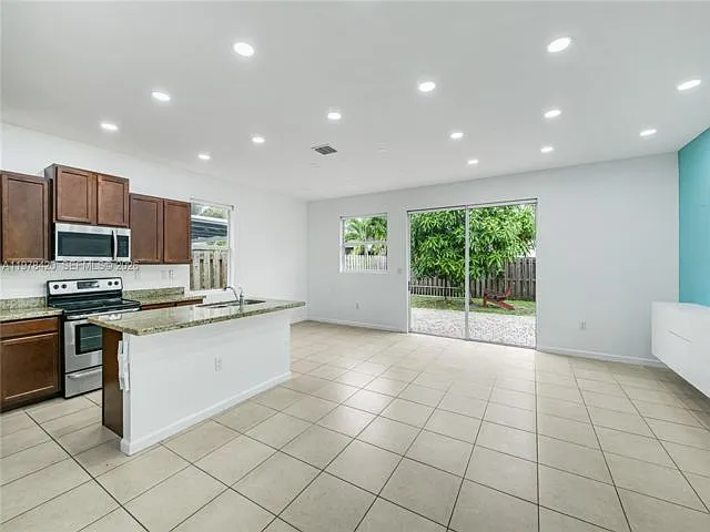 11863 SW 253rd Ter — Photo 16