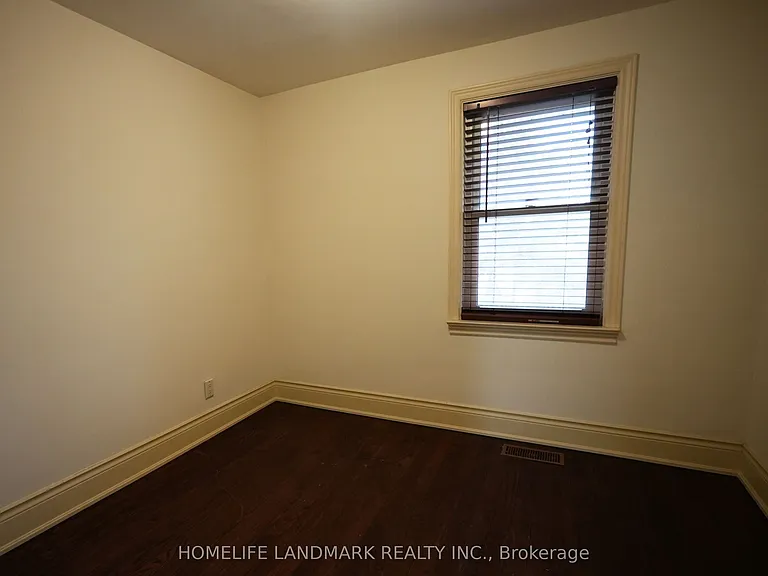 138 Newton Dr — Photo 23