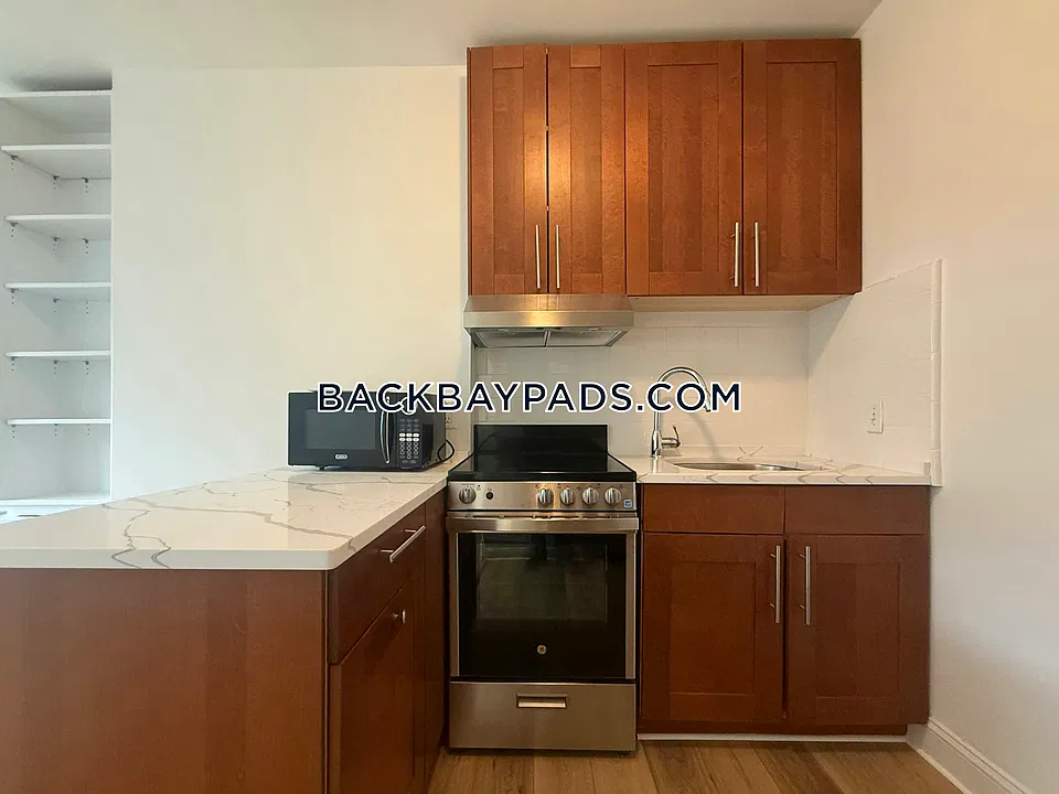 483 Beacon St #33