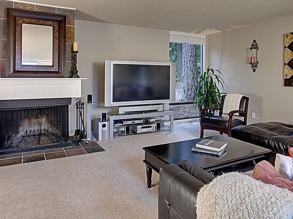 5th image of 2425 Sahalee Dr W