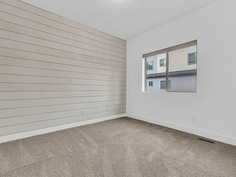 2250 N 475 W — Photo 26