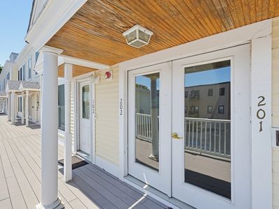 24 S Bulfinch St Unit 201, North Attleboro, MA, 02760