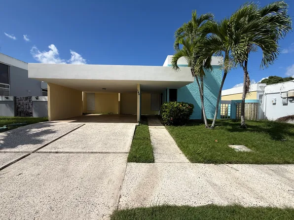 140 Calle Azucena, Carolina, PR 00987