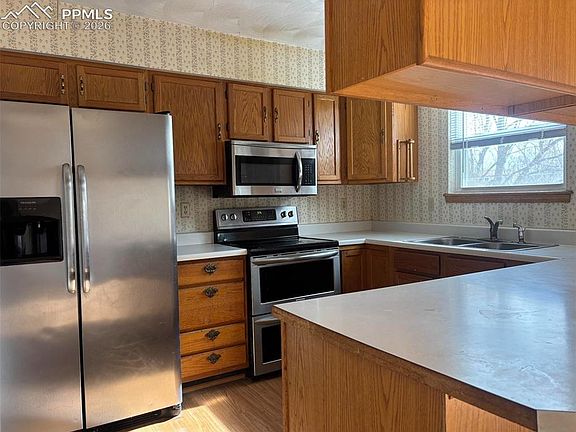 4th image of 3550 Summer Breeze Dr