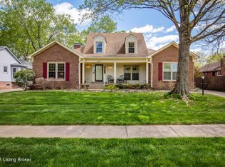 307 Wooded Crown Rd, Middletown, KY 40243