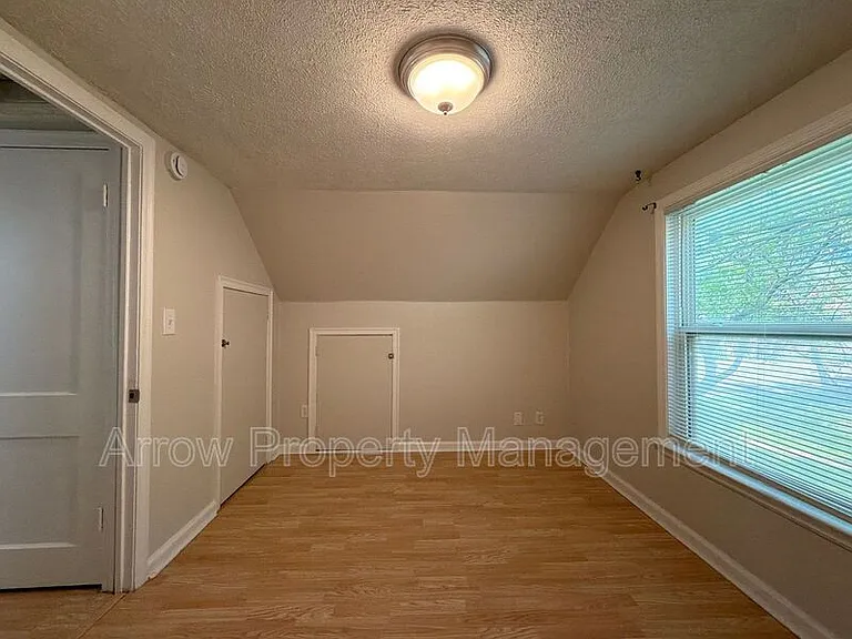 5121 Pioneers Blvd — Photo 22