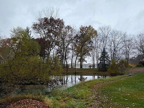 2nd image of 53157 Forest Lakes Dr