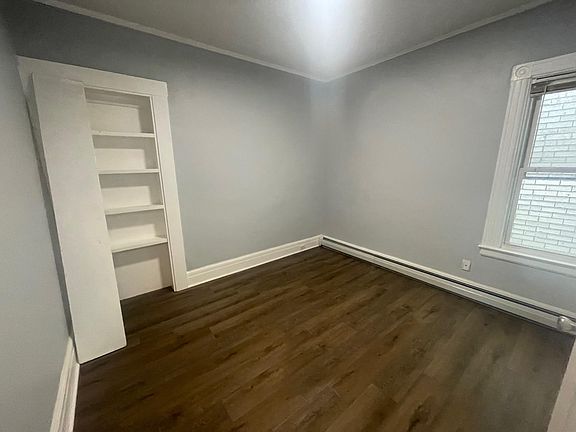 5th image of 226 Quail St #2