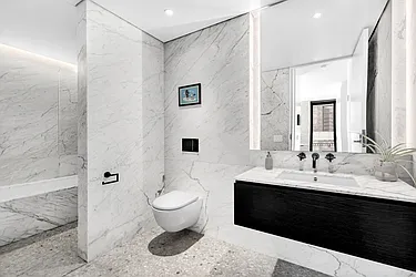 Rented by R New York