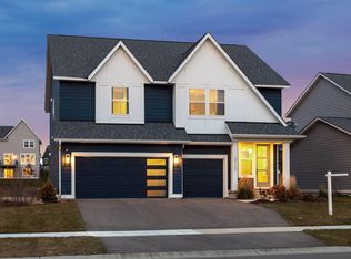 10130 Harvest Trl, Victoria, MN 55318