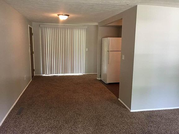 4th image of 7138 Mandrake Dr