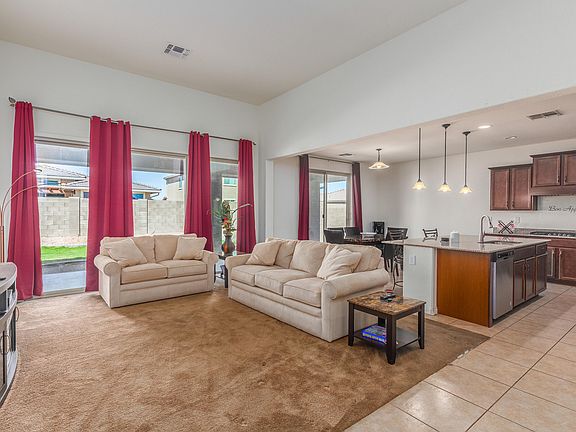 4th image of 8948 W Seldon Ln
