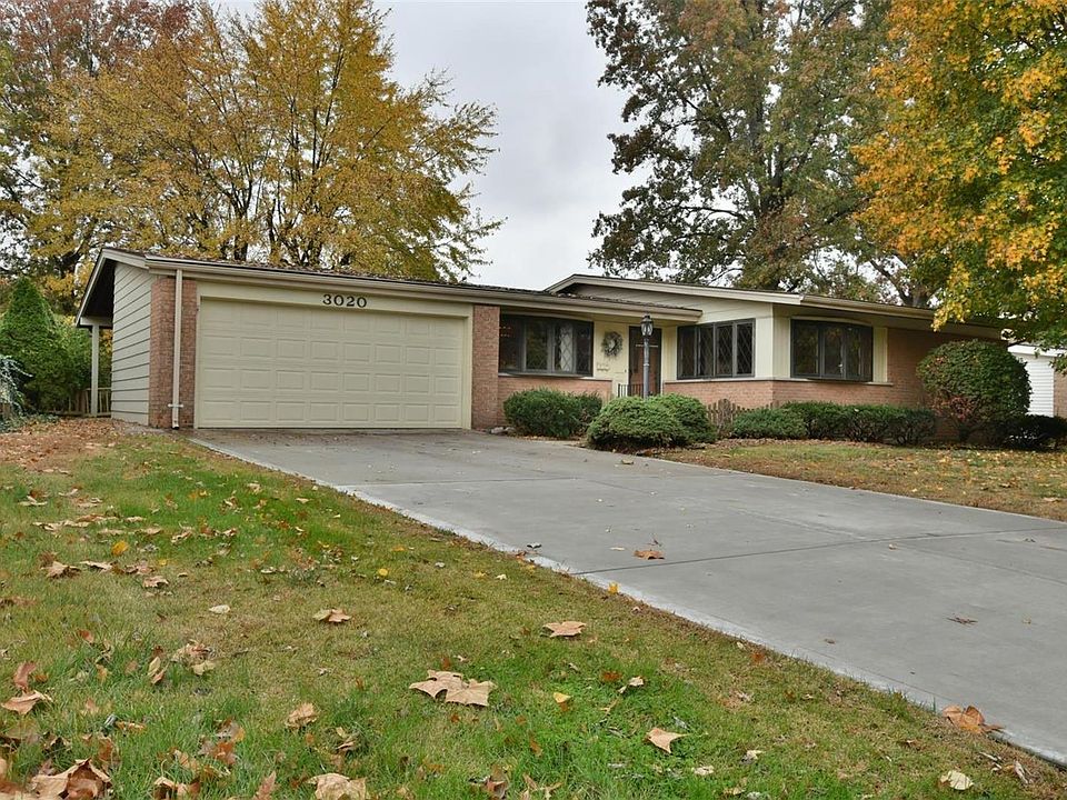 1st image of 3020 N Waterford Dr