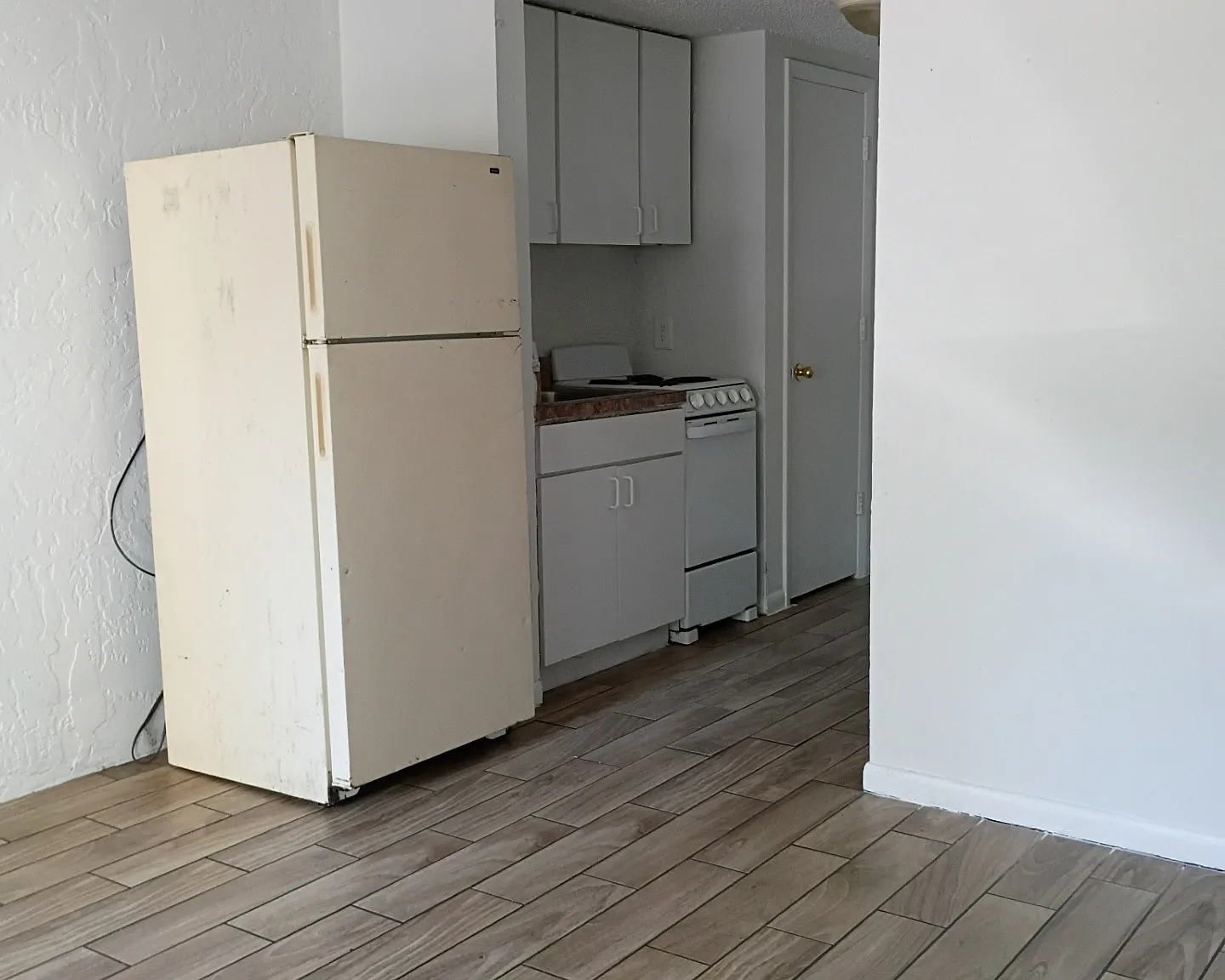 1 bed, 490 sqft, $750 — Photo 3