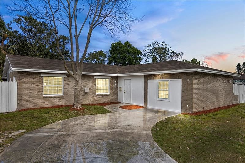 1st image of 622 Wilshire Dr