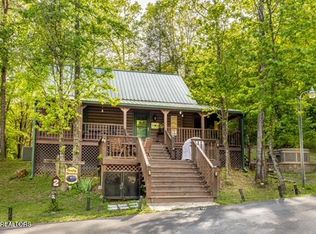 2148 Little Valley Rd #B-2, Sevierville, TN 37862