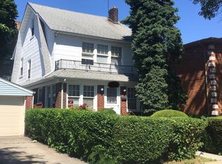 4042 191st St, Flushing, NY 11358