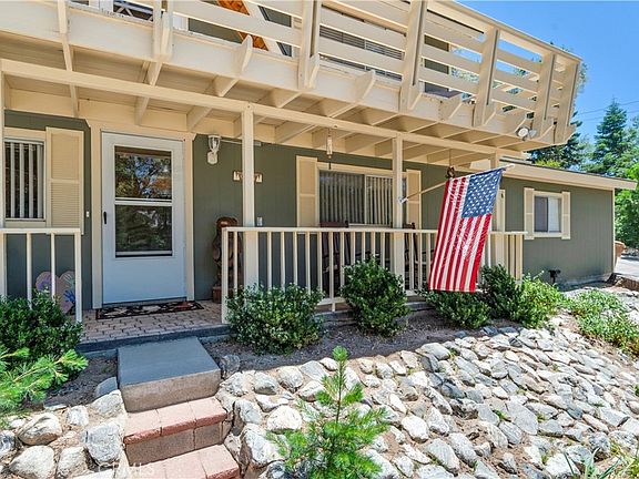 3rd image of 37667 Live Oak St