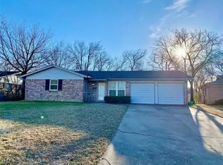 316 Gardenia Ct, Burleson, TX 76028