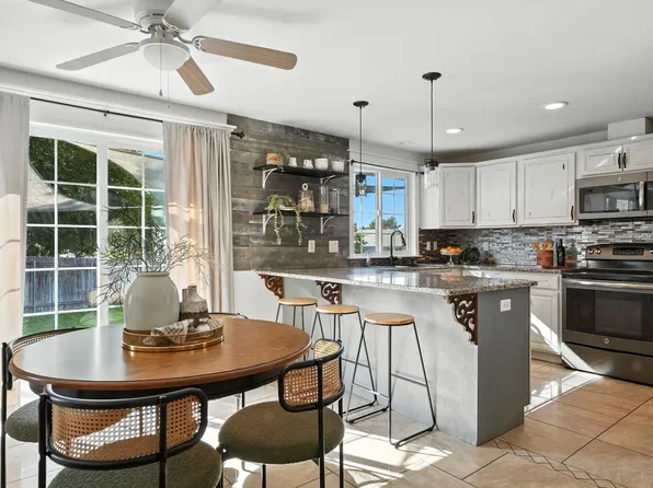 4112 Meadow Beauty Dr, Pasco, WA 99301