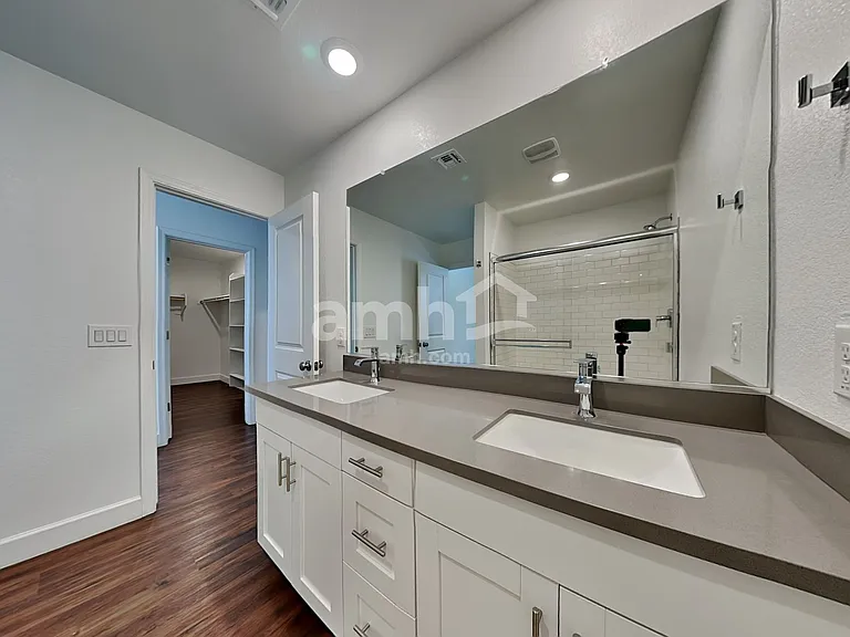 4239 W Saint Charles Ave — Photo 12