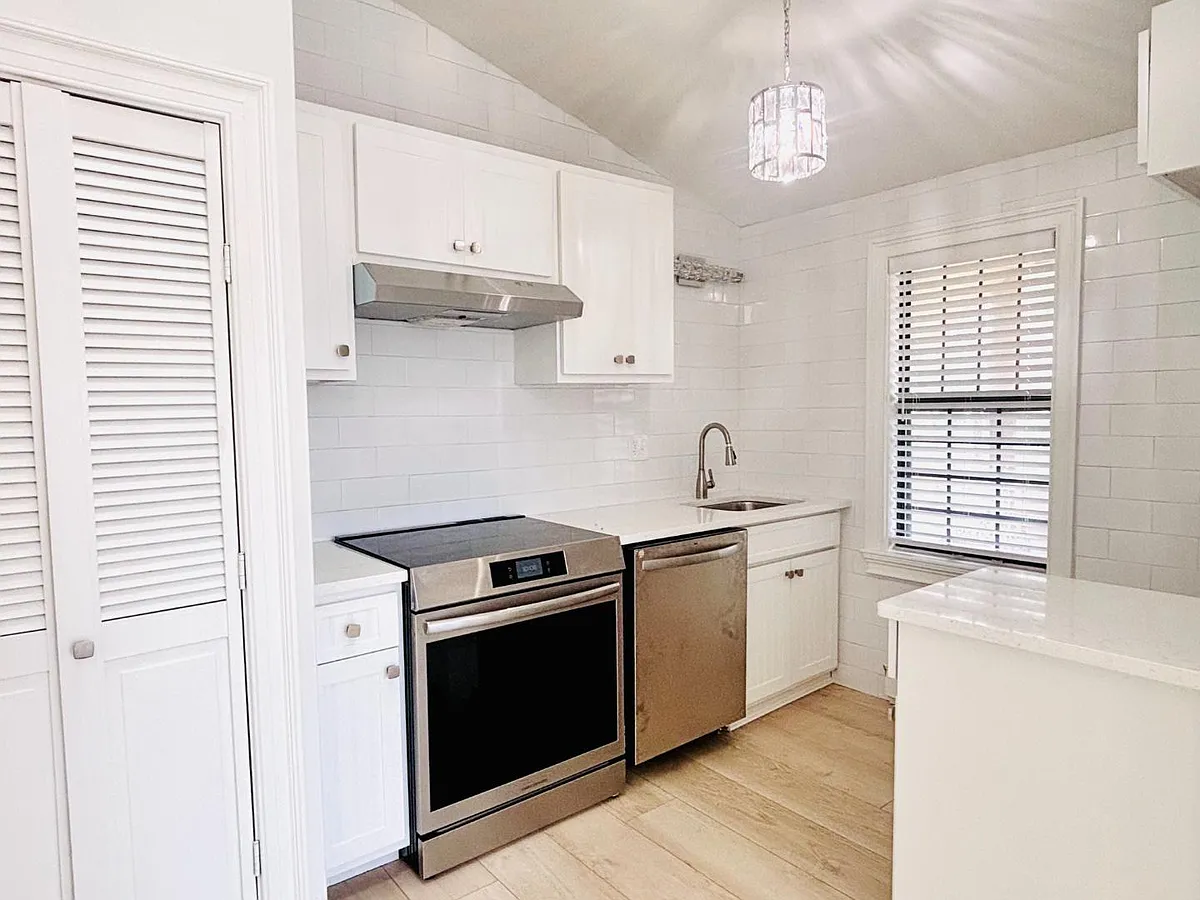 Unit Photo - 1029 Iyannough Rd #1C