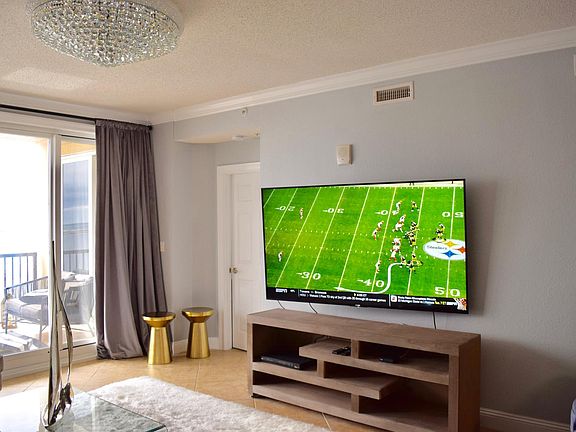 65 Inch. 4K OLED TV