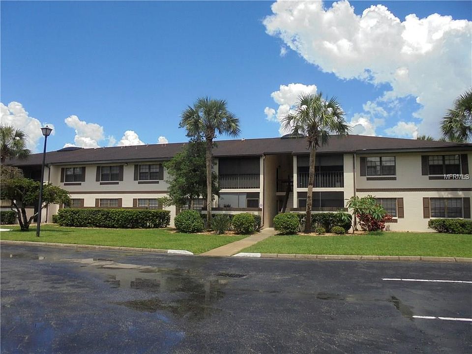 1st image of 19505 Quesada Ave #M