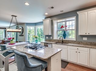 20418 Cliftons Point St, Sterling, VA 20165