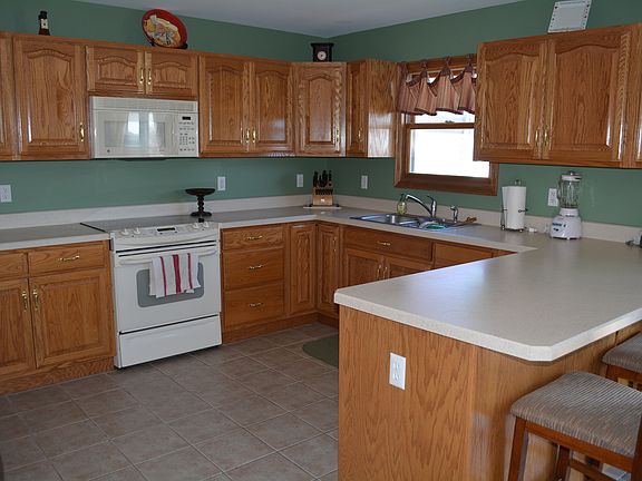 4th image of 1812 Claire Dr