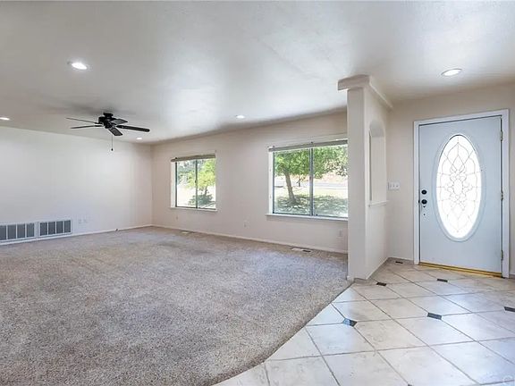 3rd image of 29823 Kings Canyon Ct N