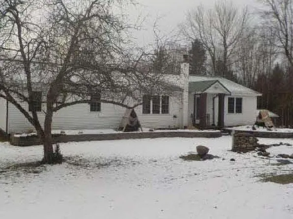 269 Holley Hole Rd, Constantia, NY 13044