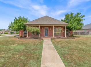 164 Crystal Lake Rd, Austin, AR 72007
